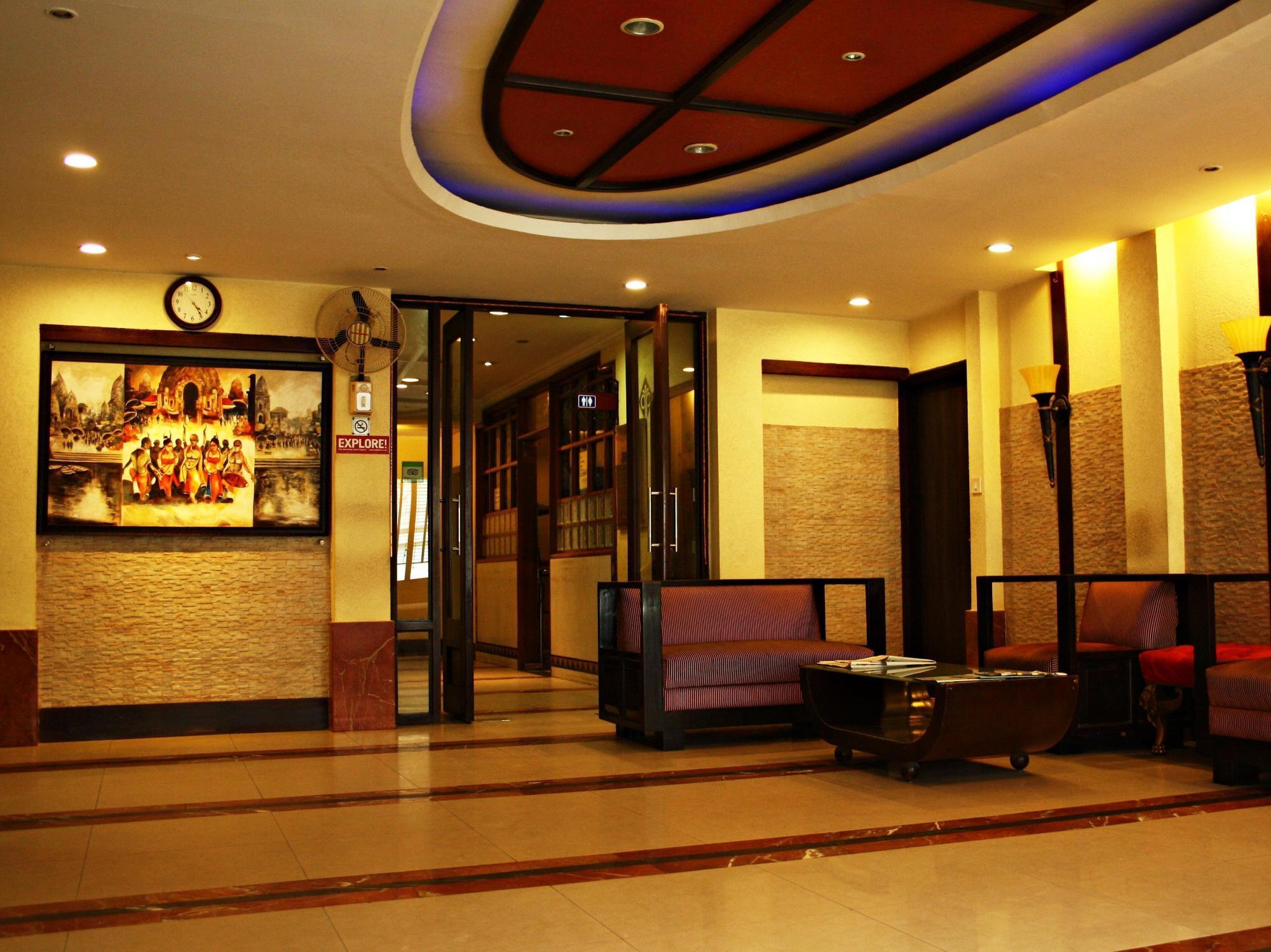 Hotel Pooja Palace Nowe Delhi Zewnętrze zdjęcie